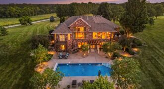 4808 NE. 137th Street, Smithville, MO 64089