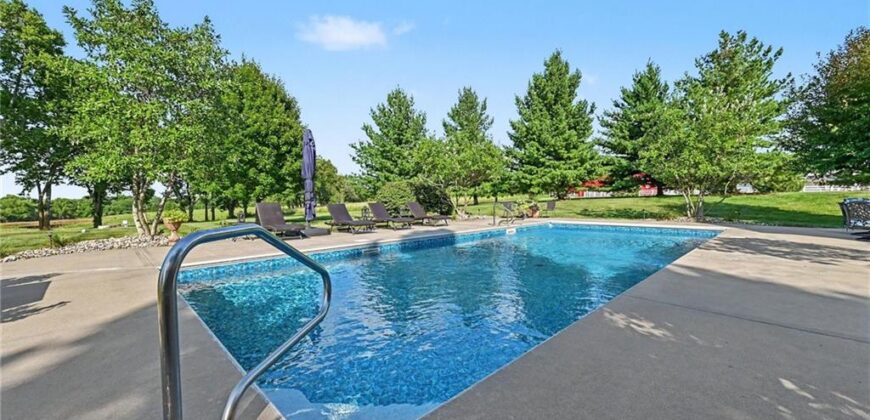 4808 NE. 137th Street, Smithville, MO 64089