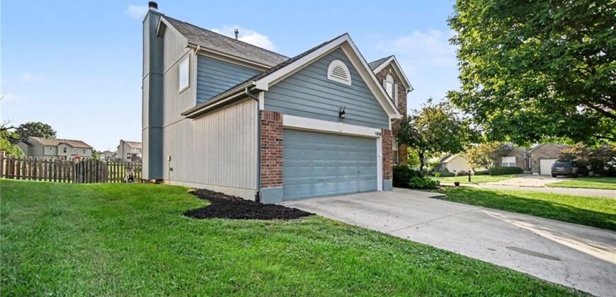 1058 Maple Woods Terrace, Liberty, MO 64068