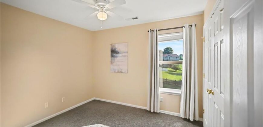1058 Maple Woods Terrace, Liberty, MO 64068