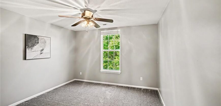 1058 Maple Woods Terrace, Liberty, MO 64068