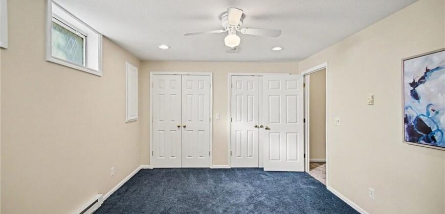 1058 Maple Woods Terrace, Liberty, MO 64068