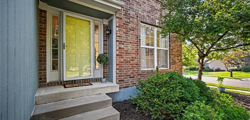 1058 Maple Woods Terrace, Liberty, MO 64068