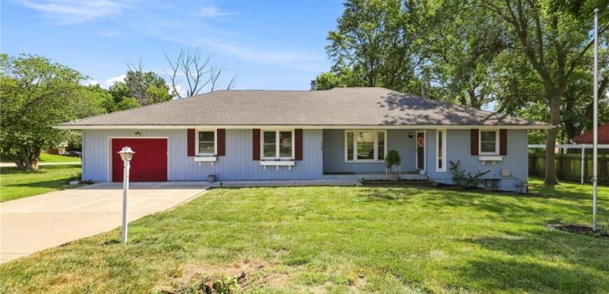 7305 N Harrison Street, Gladstone, MO 64118