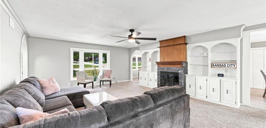 7305 N Harrison Street, Gladstone, MO 64118