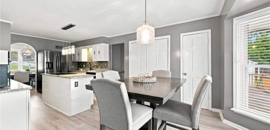 7305 N Harrison Street, Gladstone, MO 64118