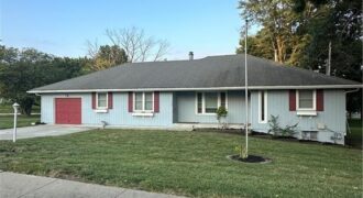 7305 N Harrison Street, Gladstone, MO 64118