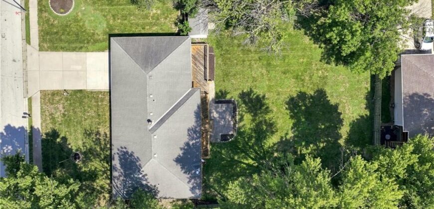 7305 N Harrison Street, Gladstone, MO 64118