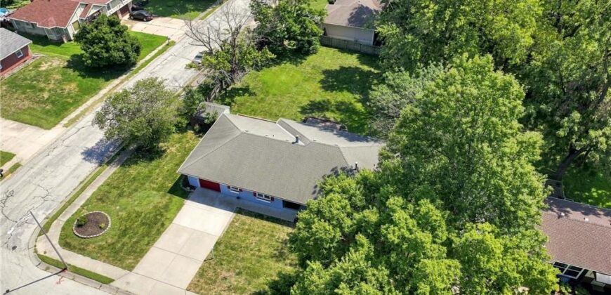 7305 N Harrison Street, Gladstone, MO 64118