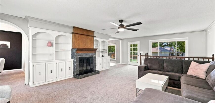 7305 N Harrison Street, Gladstone, MO 64118