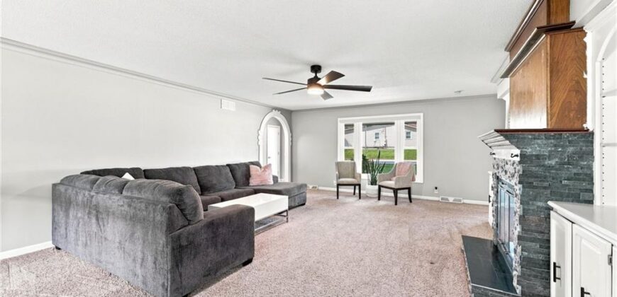 7305 N Harrison Street, Gladstone, MO 64118