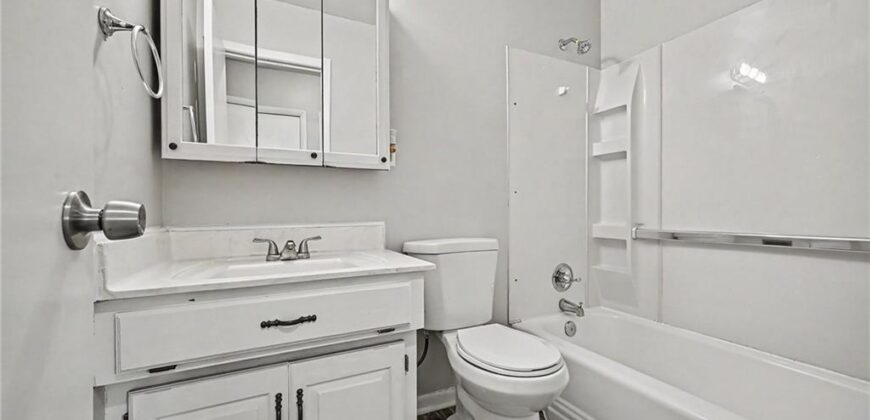 1710 NE 67th Terrace, Kansas City, MO 64118