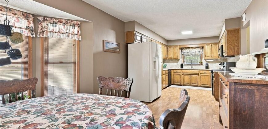 4109 NW 64th Place, Kansas City, MO 64151