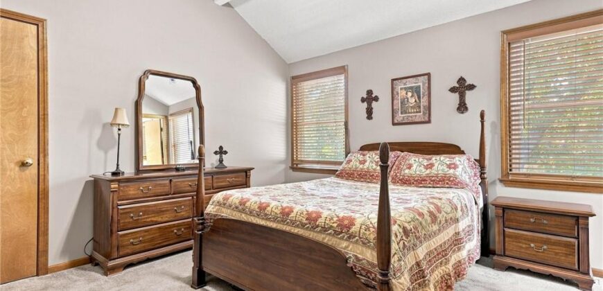 4109 NW 64th Place, Kansas City, MO 64151