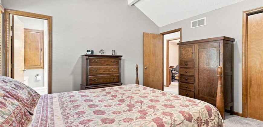4109 NW 64th Place, Kansas City, MO 64151