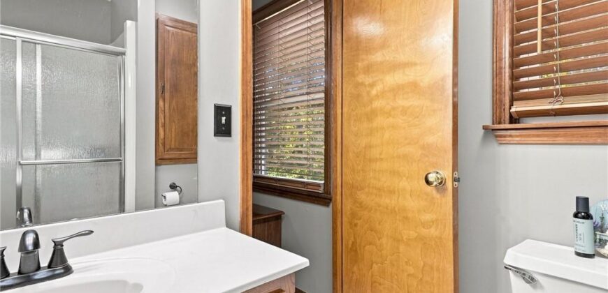 4109 NW 64th Place, Kansas City, MO 64151