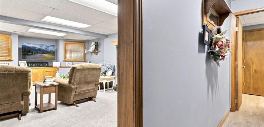 4109 NW 64th Place, Kansas City, MO 64151