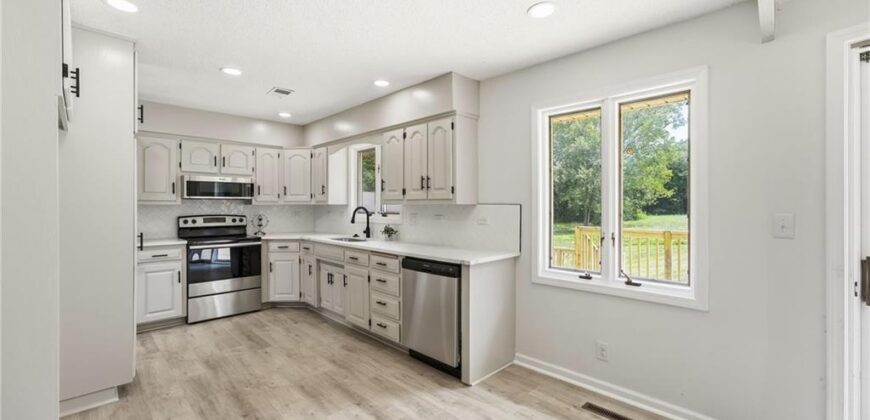 19607 Fightmaster Road, Trimble, MO 64492