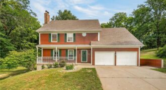 12639 NW Buck Creek Drive, Kansas City, MO 64152