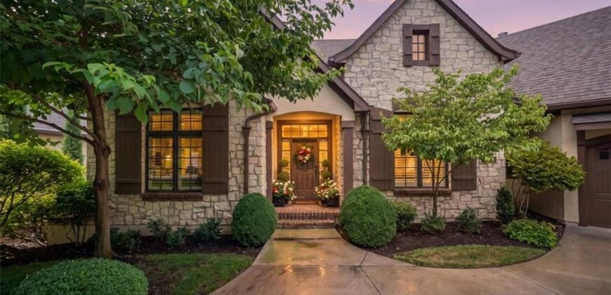 8604 N MARSH Avenue, Kansas City, MO 64157