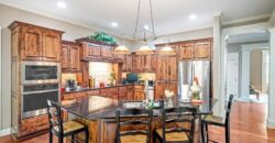 8604 N MARSH Avenue, Kansas City, MO 64157