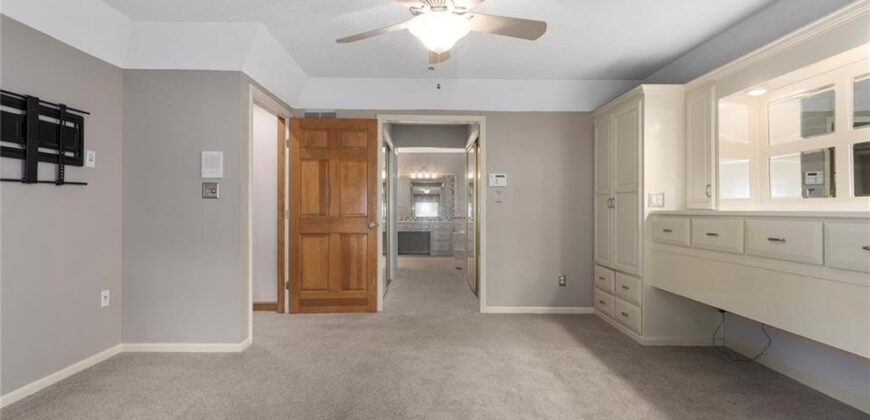 6914 N Bellefontaine Avenue, Gladstone, MO 64119
