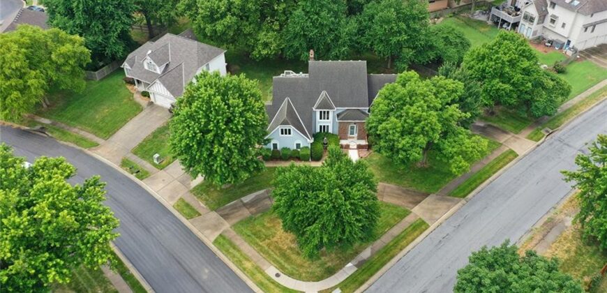 6914 N Bellefontaine Avenue, Gladstone, MO 64119