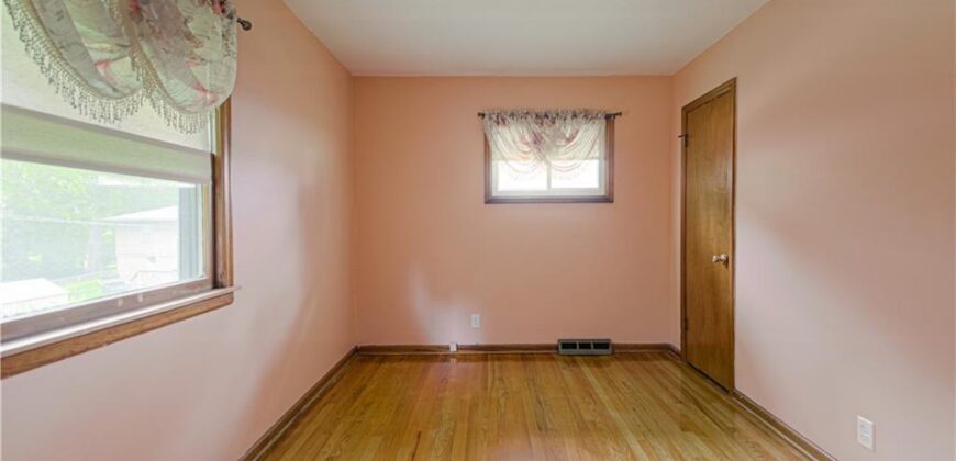 820 S Main Street, Liberty, MO 64068