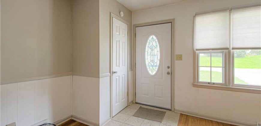820 S Main Street, Liberty, MO 64068