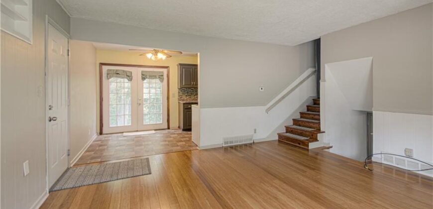 820 S Main Street, Liberty, MO 64068