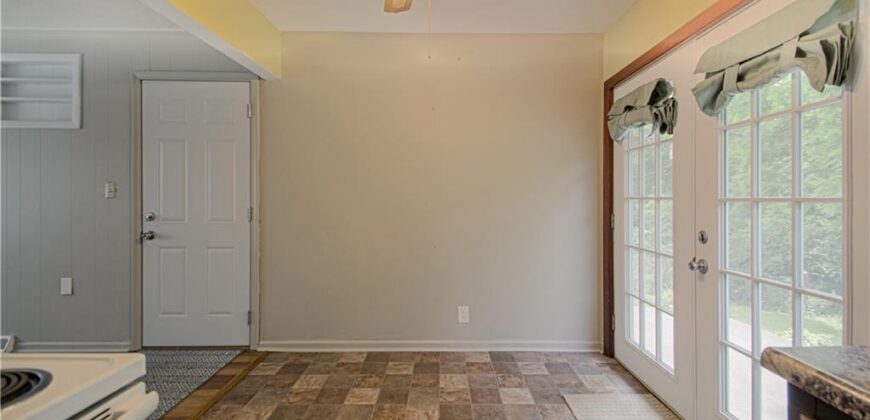 820 S Main Street, Liberty, MO 64068