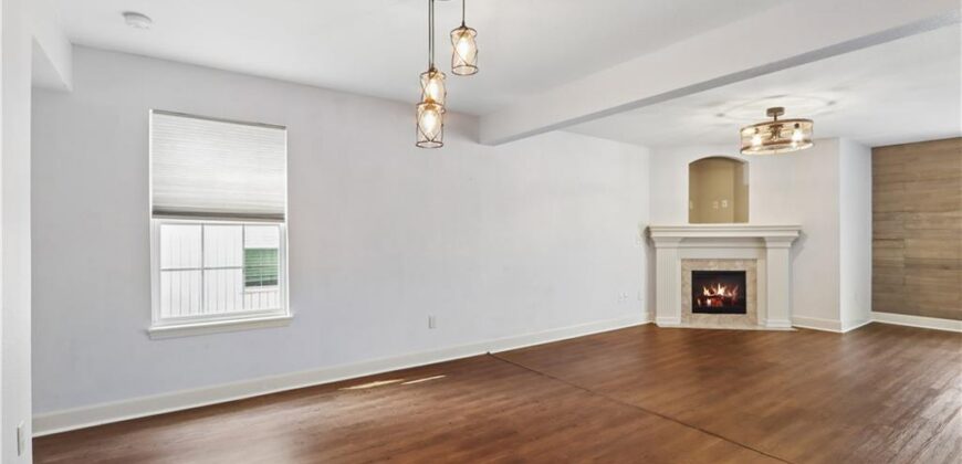 13650 Oak Valley Drive, Platte City, MO 64079