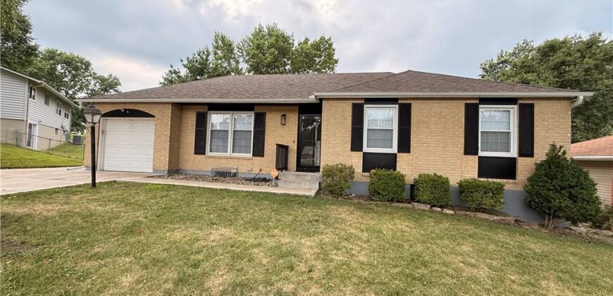 8812 N OAK Trafficway, Kansas City, MO 64155