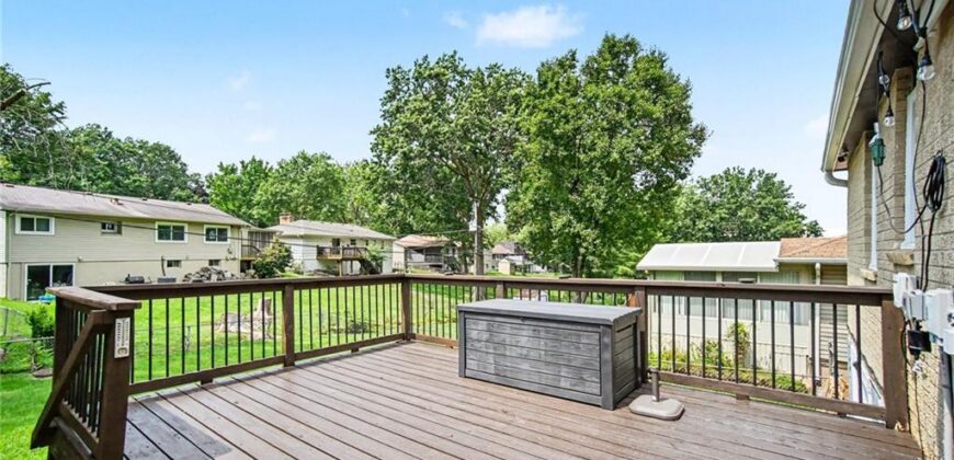 8812 N OAK Trafficway, Kansas City, MO 64155
