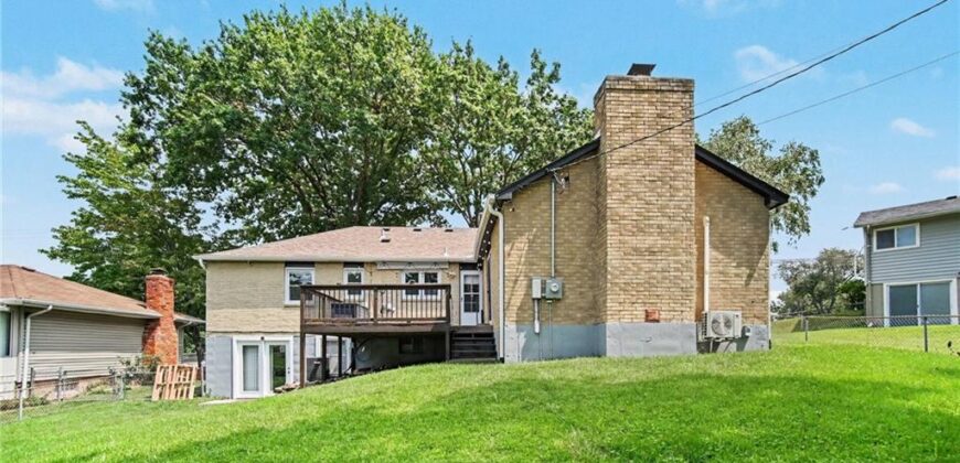 8812 N OAK Trafficway, Kansas City, MO 64155