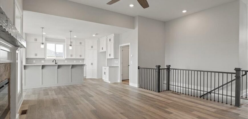 17507 Grey Hawke Ridge, Smithville, MO 64089