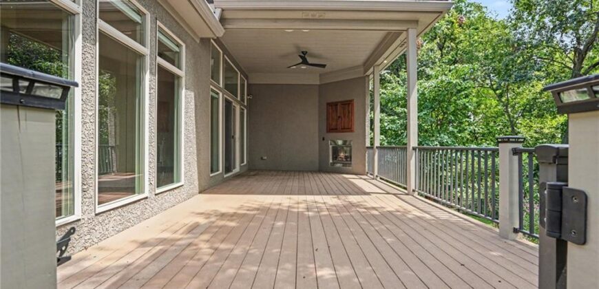 5950 N Saline Avenue, Kansas City, MO 64151