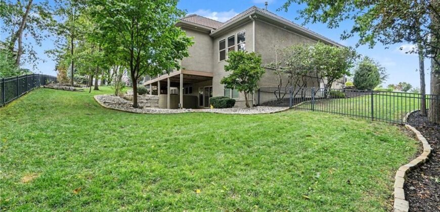 5950 N Saline Avenue, Kansas City, MO 64151