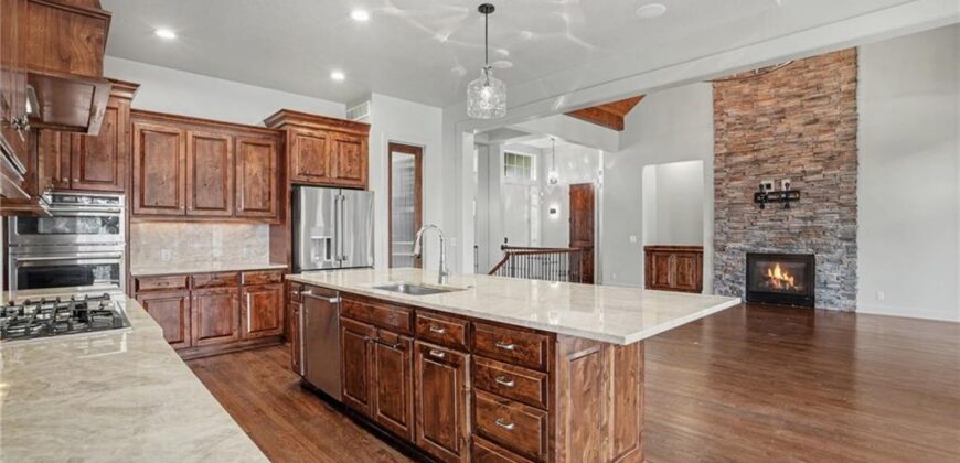 5950 N Saline Avenue, Kansas City, MO 64151