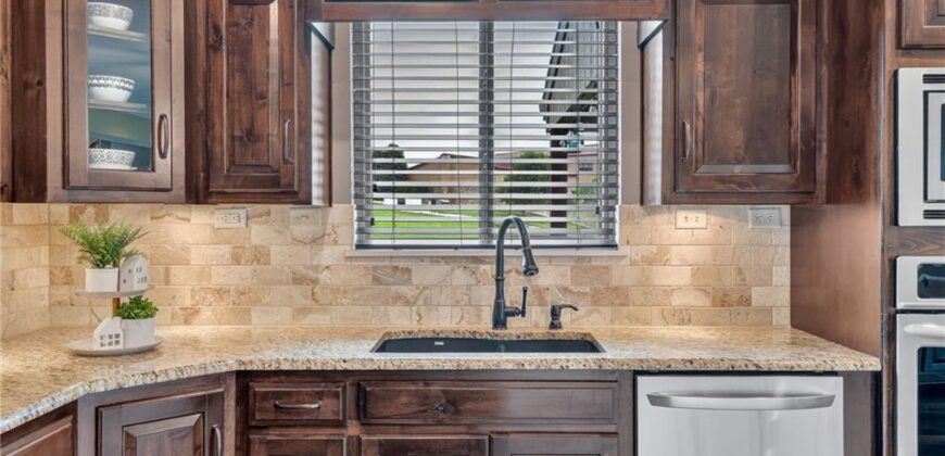 12975 N Champanel Way, Platte City, MO 64079