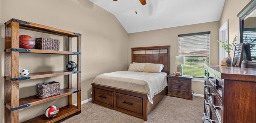 12975 N Champanel Way, Platte City, MO 64079