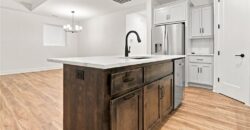 1705 NW 105th Terrace, Kansas City, MO 64155