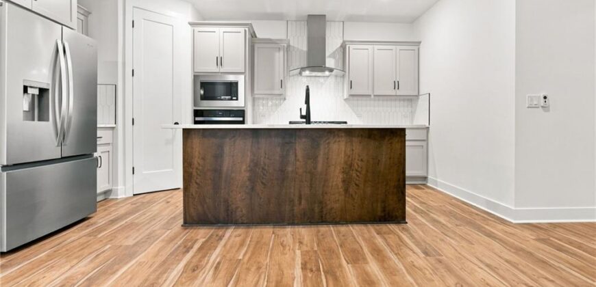 1705 NW 105th Terrace, Kansas City, MO 64155