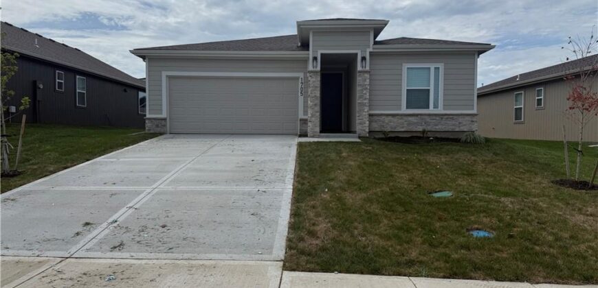 1705 NW 105th Terrace, Kansas City, MO 64155