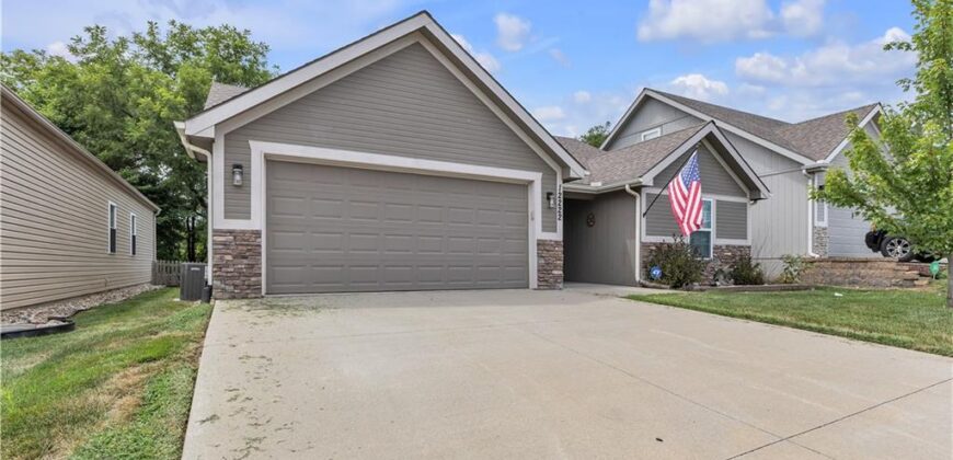 12222 N Atkins Avenue, Kansas City, MO 64163