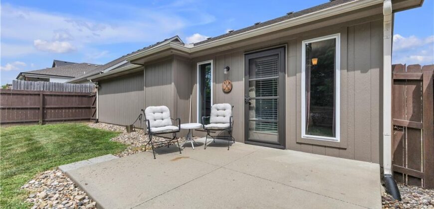 12222 N Atkins Avenue, Kansas City, MO 64163