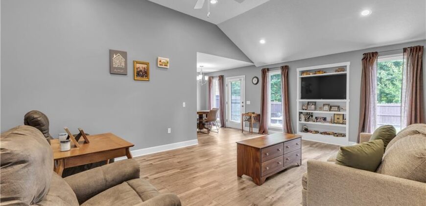 12222 N Atkins Avenue, Kansas City, MO 64163