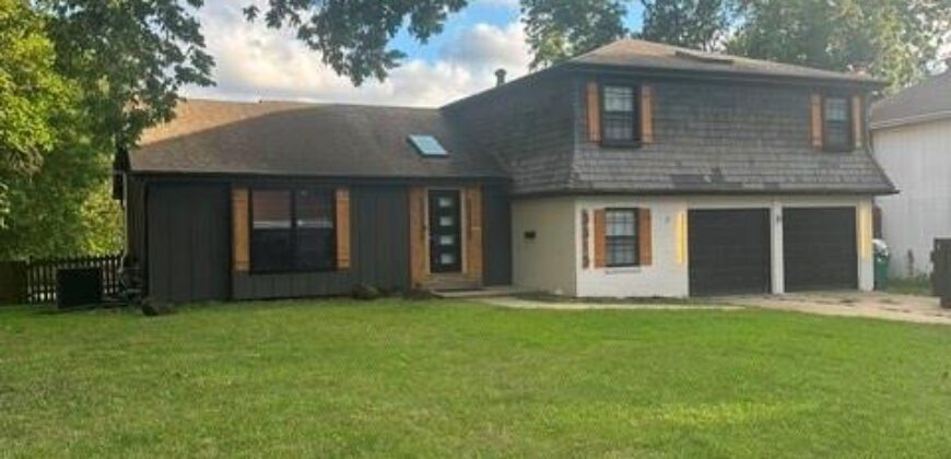 3315 Shady Lane Drive, Gladstone, MO 64119