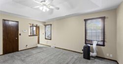 8210 N Virginia Avenue, Kansas City, MO 64118