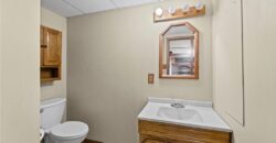 8210 N Virginia Avenue, Kansas City, MO 64118